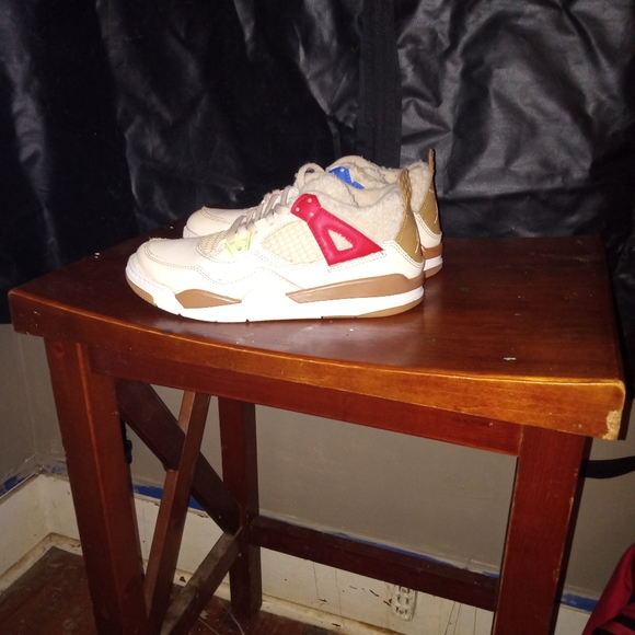 Jordans - Picture 4 of 4